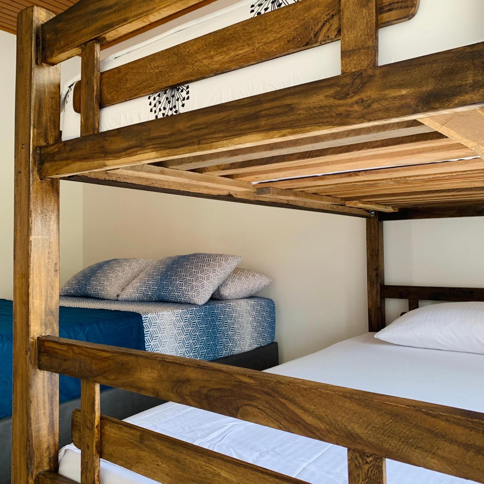 Cerca Al Centro Histórico Pensión 3*