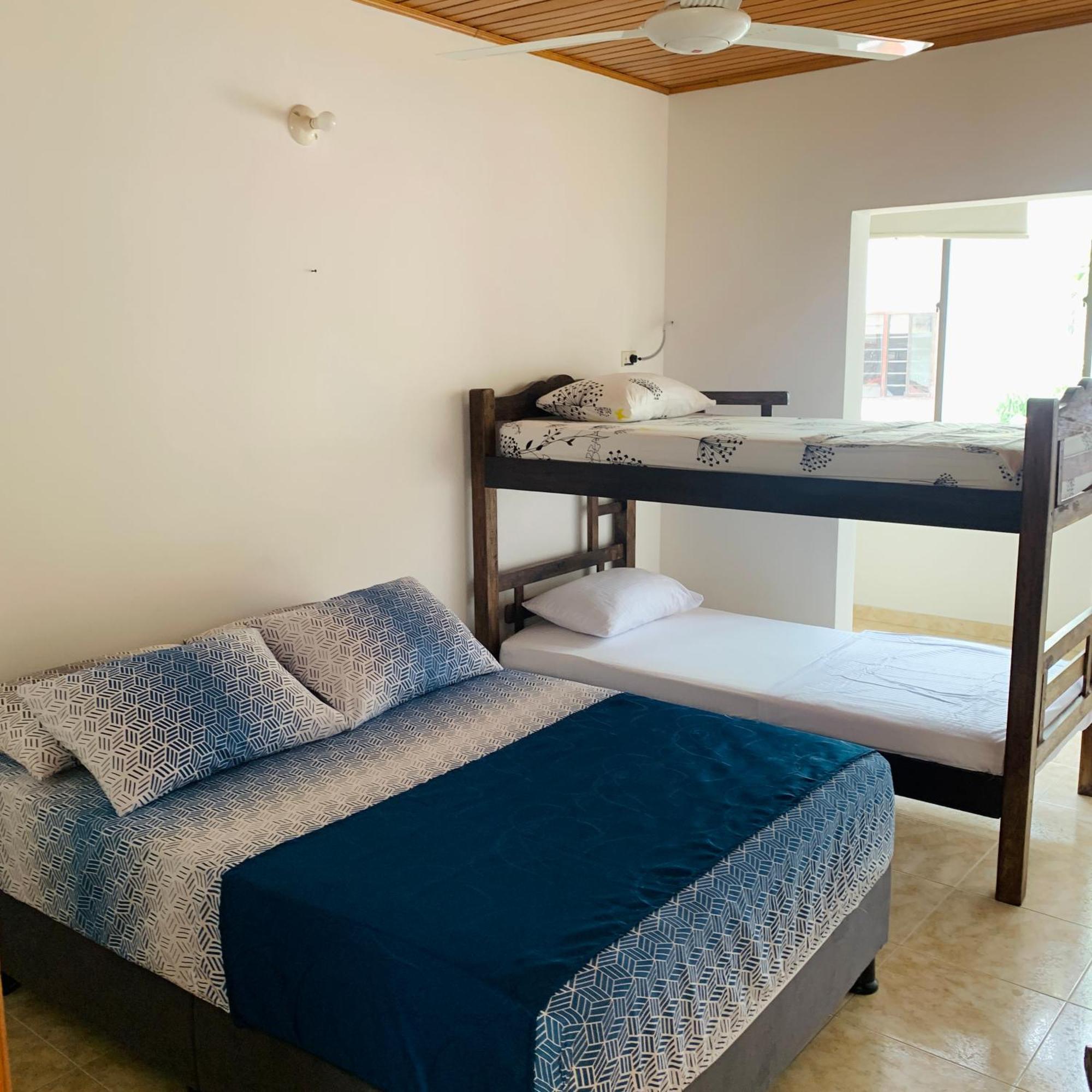 Cerca Al Centro Histórico Pensión 3*